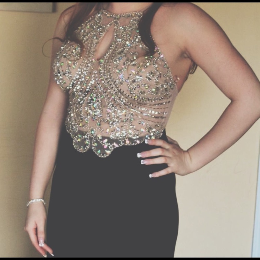 PERFECT SEQUENCE PROM DRESS